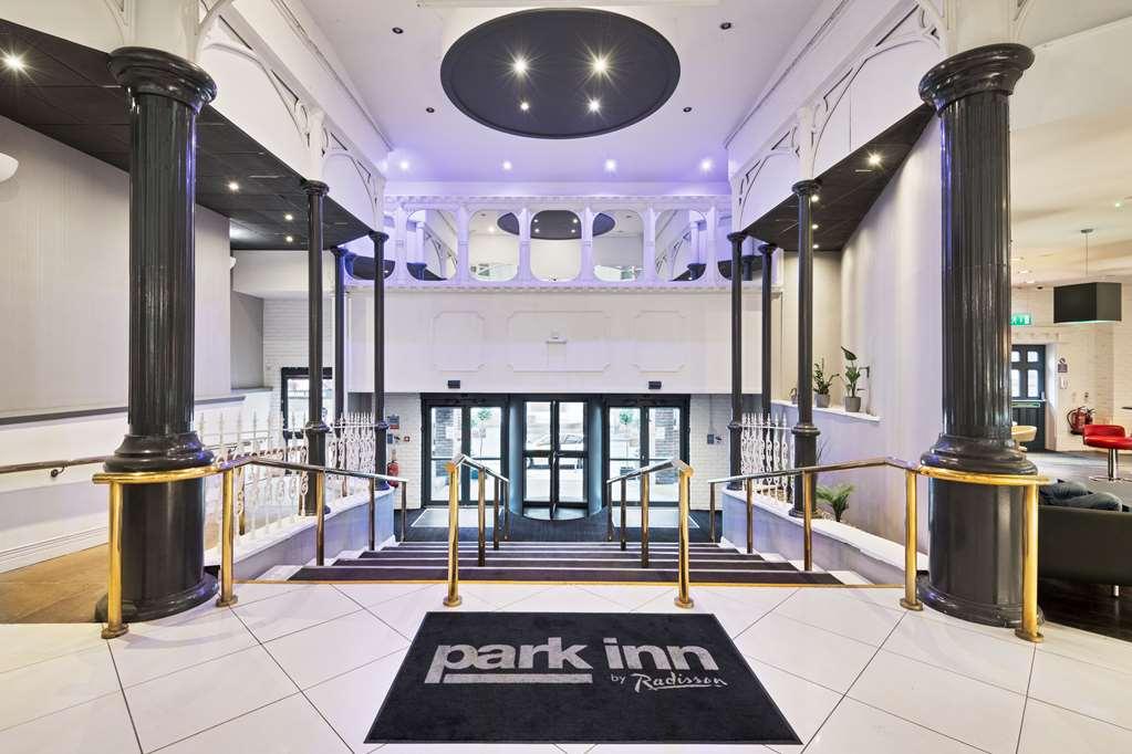 Park Inn By Radisson Cardiff City Centre Interior photo